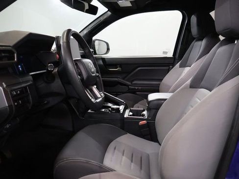 Used 2024 Toyota Tacoma TRD Off-Road image 12