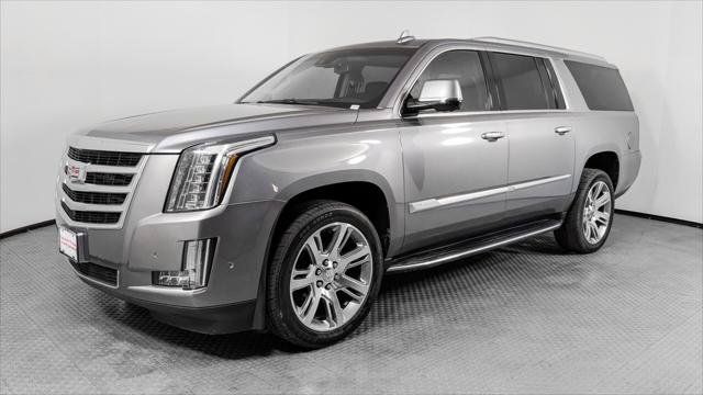 Used 2019 Cadillac Escalade ESV Luxury RWD image 2