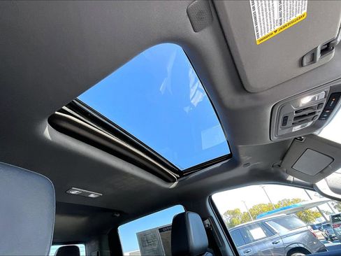 Certified 2023 Chevrolet Silverado 1500 LTZ image 18