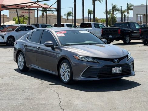 Used 2023 Toyota Camry LE FWD image 3