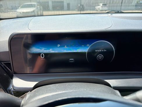 Used 2024 Kia Seltos S FWD image 14