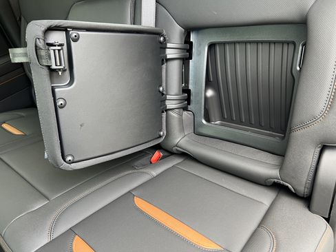 New 2026 GMC Sierra 1500 AT4 w/ Technology Package image 18