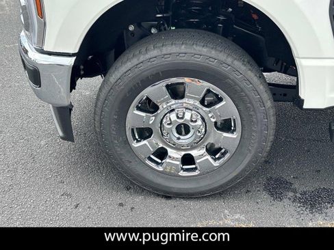 New 2025 Ford F250 Lariat w/ Chrome Package image 10