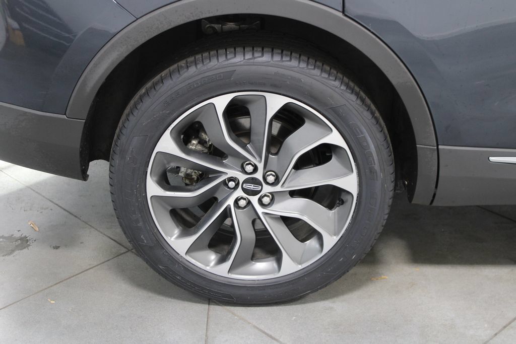 Used 2023 Lincoln Nautilus Reserve AWD/4WD image 14