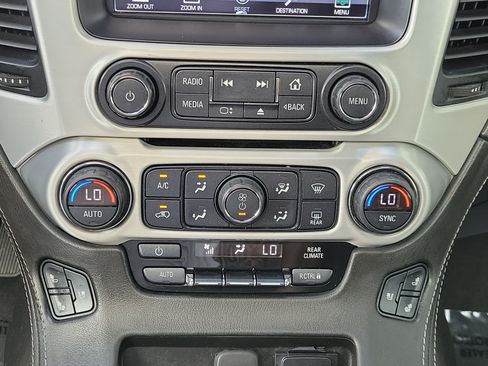 Used 2020 GMC Yukon SLT w/ Open Road Package AWD/4WD image 24
