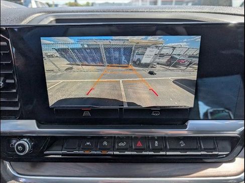 Used 2023 GMC Sierra 1500 SLT w/ SLT Premium Package image 10