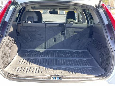 Used 2017 Volvo XC60 T5 Dynamic w/ Preferred Option Package image 10