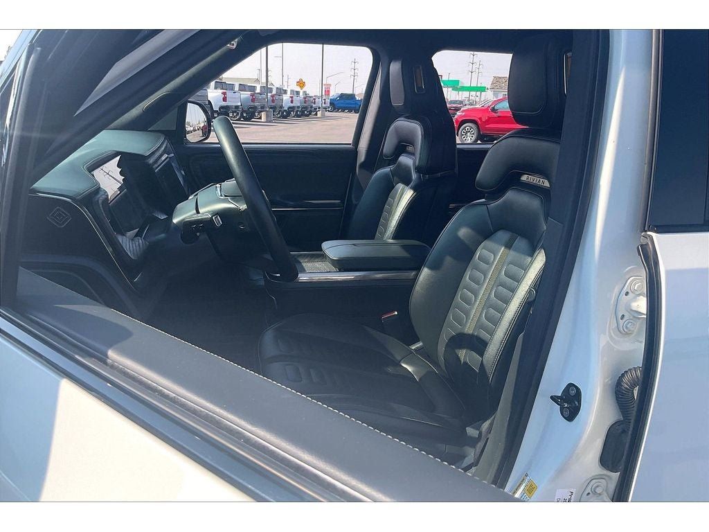 Used 2022 Rivian R1T Adventure AWD/4WD image 27