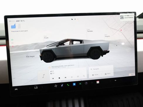 Used 2024 Tesla Cybertruck AWD Crew Cab image 22