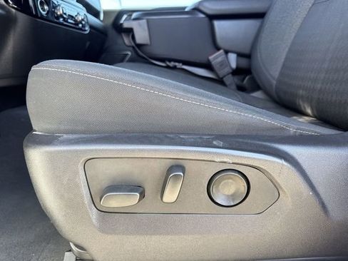 Used 2024 GMC Sierra 1500 SLE image 11