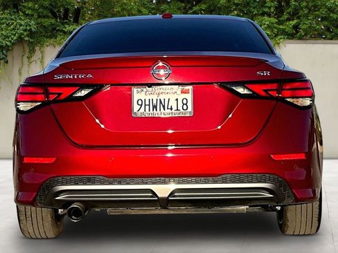 Used 2023 Nissan Sentra SR w/ SR Premium Package image 6