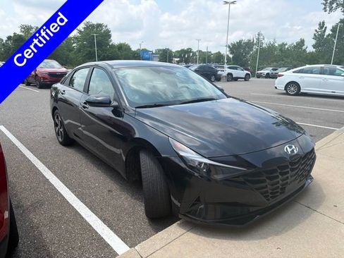 Used 2023 Hyundai Elantra SEL w/ Convenience Package FWD image 4