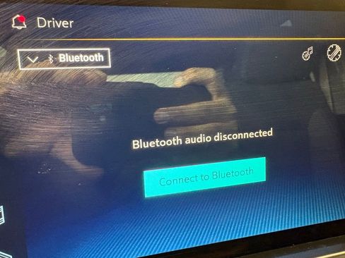 Used 2023 Chevrolet Silverado 1500 LT image 33