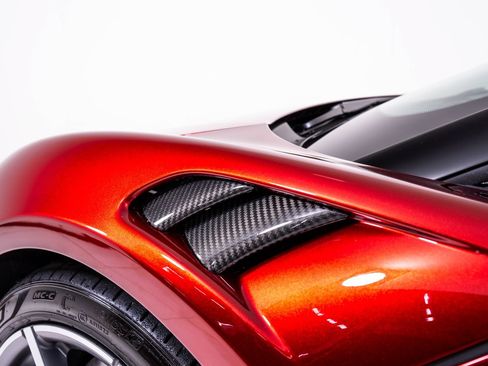 Used 2025 McLaren Artura Spider RWD image 17