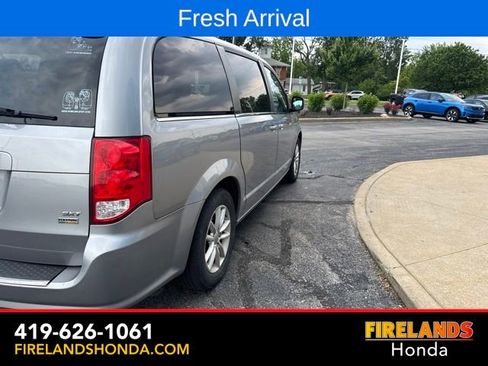 Used 2018 Dodge Grand Caravan SXT FWD image 7