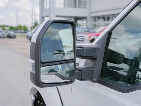 Used 2015 Ford F350 XL w/ Power Equipment Group AWD/4WD image 16