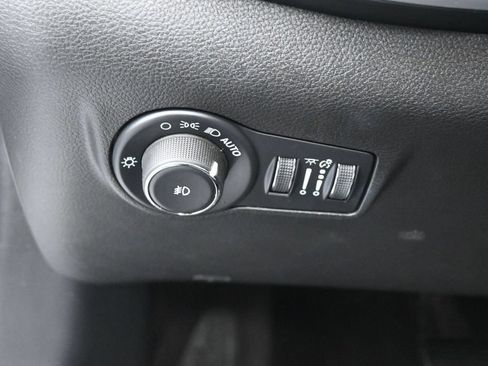 Used 2025 Jeep Compass Limited AWD/4WD image 16