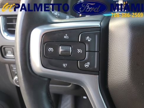 Used 2023 Chevrolet Suburban Premier image 21