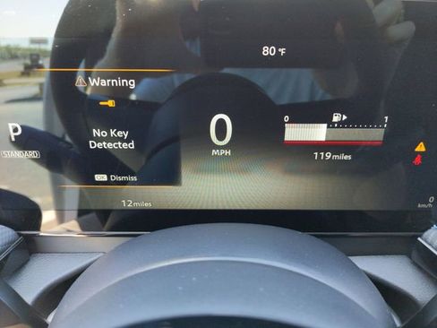 Used 2025 Nissan Kicks SR image 42