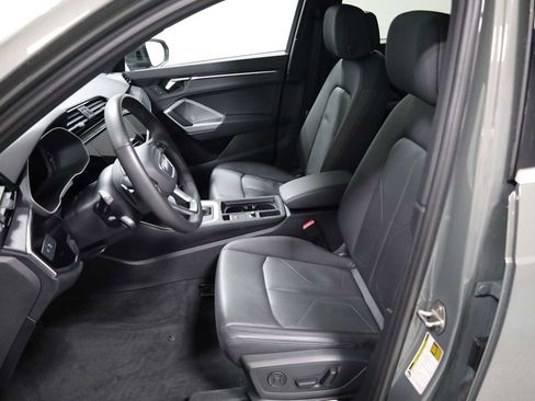 Certified 2025 Audi Q3 2.0T Premium w/ Convenience Package image 17