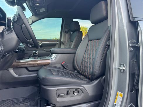 Used 2025 Chevrolet Silverado 1500 LT Trail Boss image 7