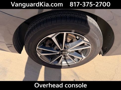 Certified 2023 Kia Forte LXS image 11