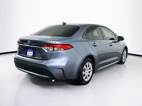Used 2022 Toyota Corolla LE FWD image 7