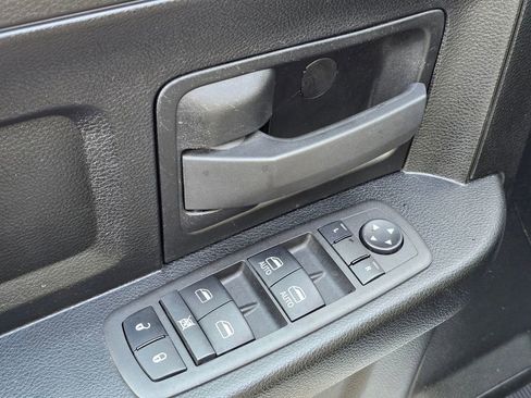 Used 2022 RAM 1500 Tradesman w/ Chrome Appearance Package image 21