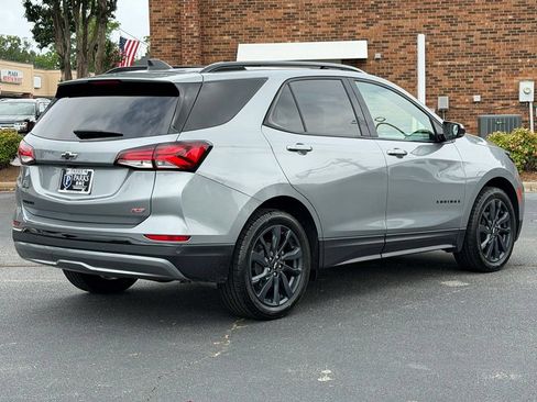 Used 2024 Chevrolet Equinox RS FWD image 2