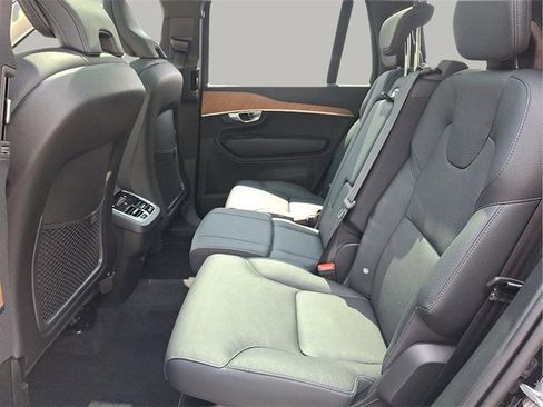 Certified 2024 Volvo XC90 B6 Plus image 12