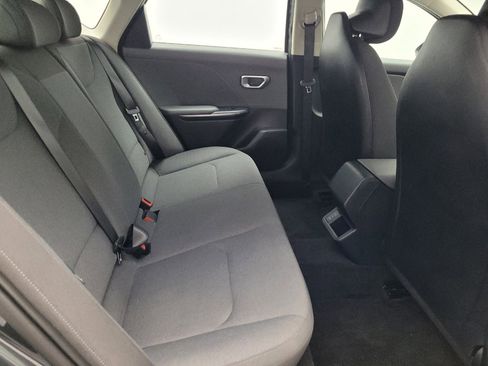 Used 2025 Kia K4 FWD image 19