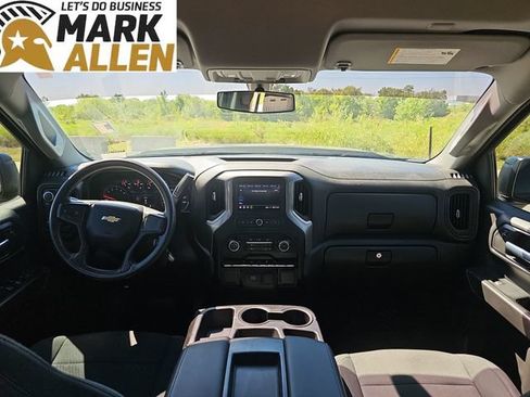 Used 2020 Chevrolet Silverado 1500 Custom w/ Custom Value Package AWD/4WD image 19