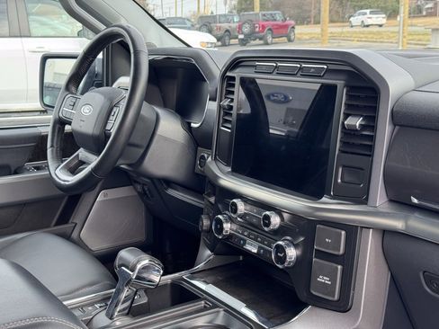 Used 2023 Ford F150 Lariat image 28