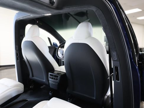 Used 2020 Tesla Model X AWD/4WD image 43