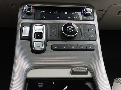 Used 2025 Hyundai Palisade Calligraphy FWD image 36
