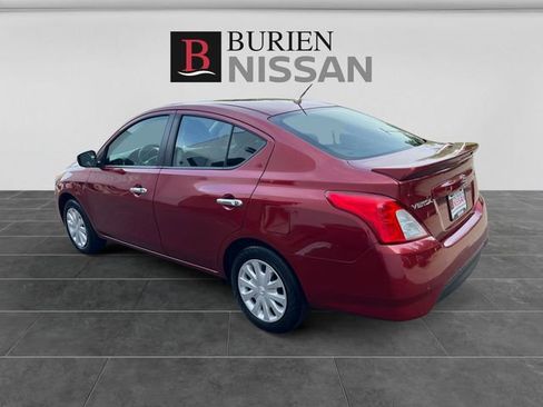 Used 2019 Nissan Versa SV FWD image 3