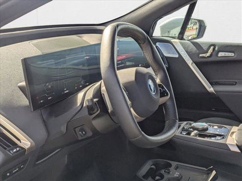 Used 2024 BMW iX M60 image 3