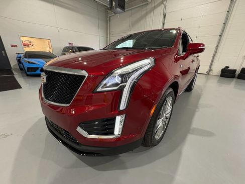 Used 2025 Cadillac XT5 Sportv w/ Technology Package AWD/4WD image 59