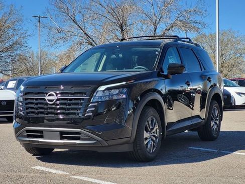 New 2026 Nissan Pathfinder SV image 4