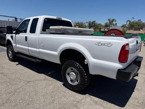 Used 2009 Ford F250 4x4 SuperCab Super Duty image 9