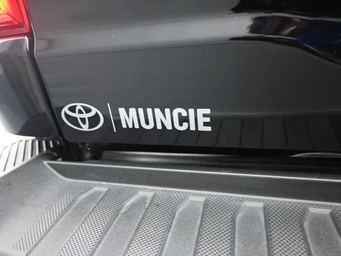 Used 2023 Ford F150 Lariat w/ Equipment Group 502A High AWD/4WD image 45