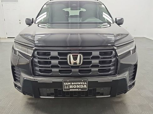 New 2026 Honda Pilot Sport image 3