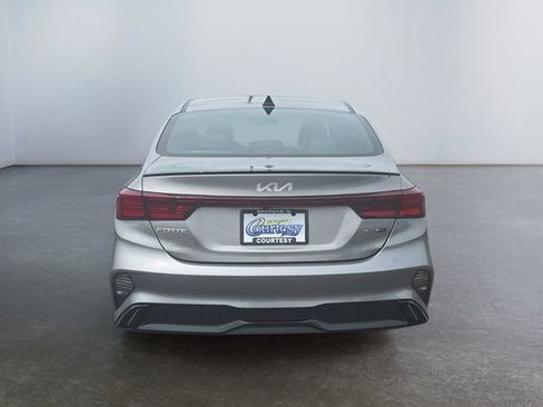Used 2023 Kia Forte GT-Line FWD image 4