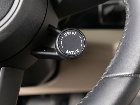 Certified 2022 Porsche Taycan RWD image 28