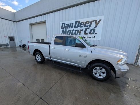 Used 2017 RAM 1500 Classic SLT image 32