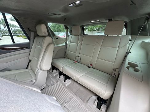 Used 2022 Cadillac Escalade Sport Platinum RWD image 41