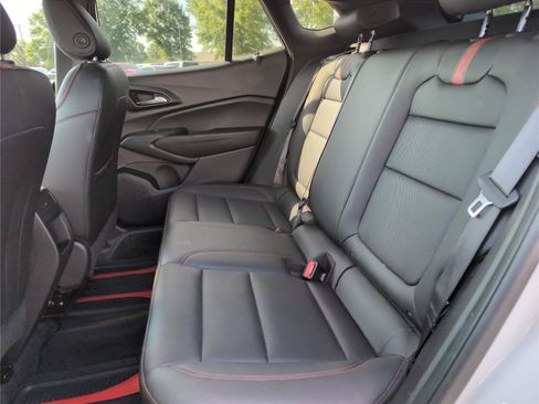 Used 2025 Chevrolet Trax RS w/ Sunroof Package FWD image 35