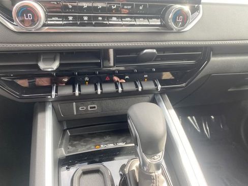 New 2026 Chevrolet Colorado LT w/ LT Convenience Package RWD image 19