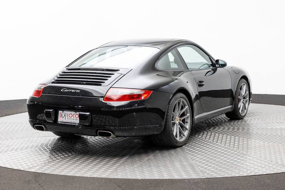 Used 2005 Porsche 911 Carrera RWD image 5