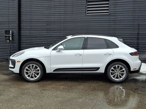 New 2025 Porsche Macan image 2